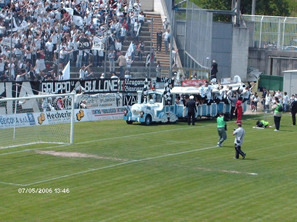 il trenino dello Spezia allo stadio