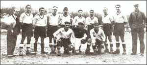 La squadra dello Spezia calcio campione d'Italia nel 1944.